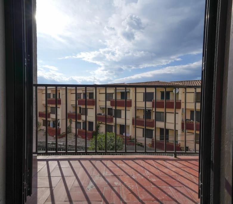 Bonito Apartamento Equipado, Cerca De La Playa Empuriabrava Kültér fotó